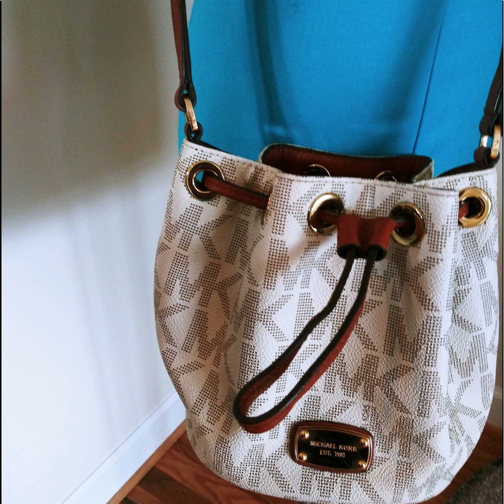 MichaelKors purse and wallet